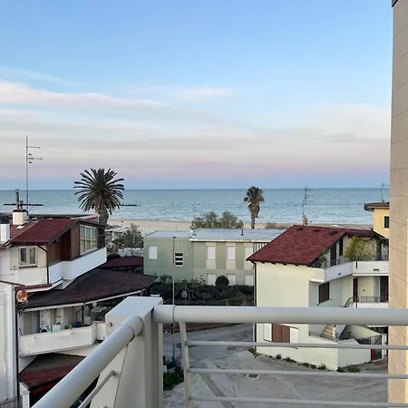 Apartment Casa Frontemare Roseto Roseto Degli Abruzzi